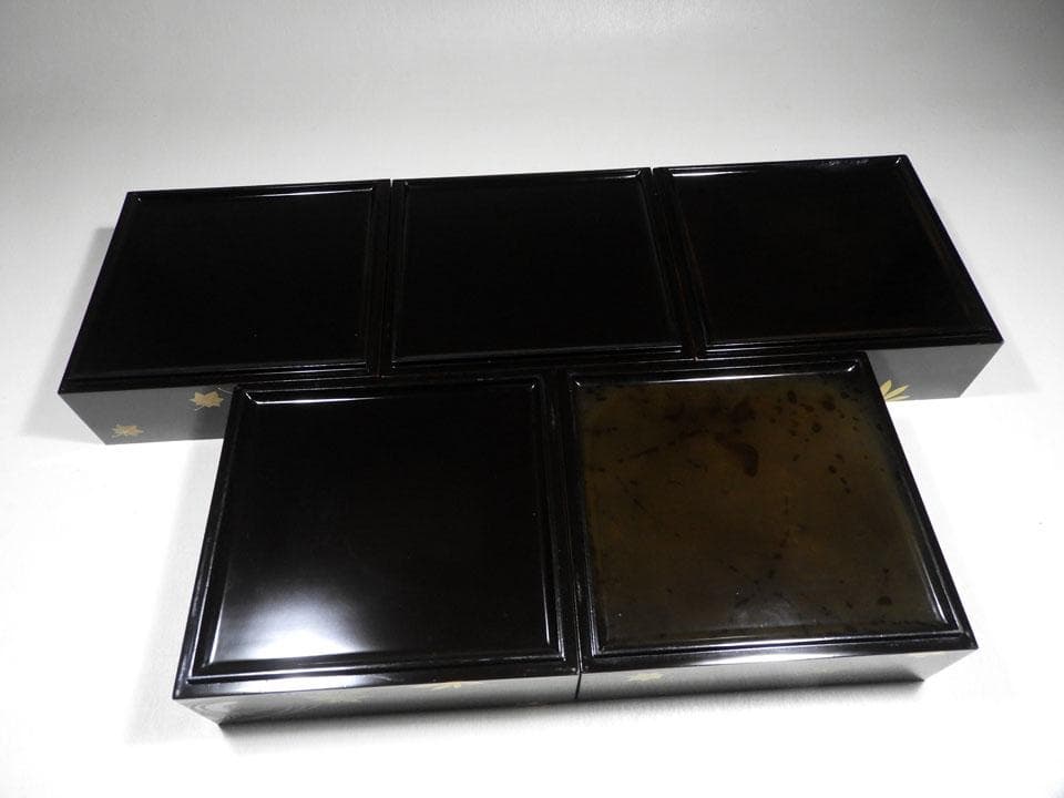●五段重 重箱 流水紅葉楓蒔絵 時代 木製漆器 美品 明治 箱付 高さ38㎝