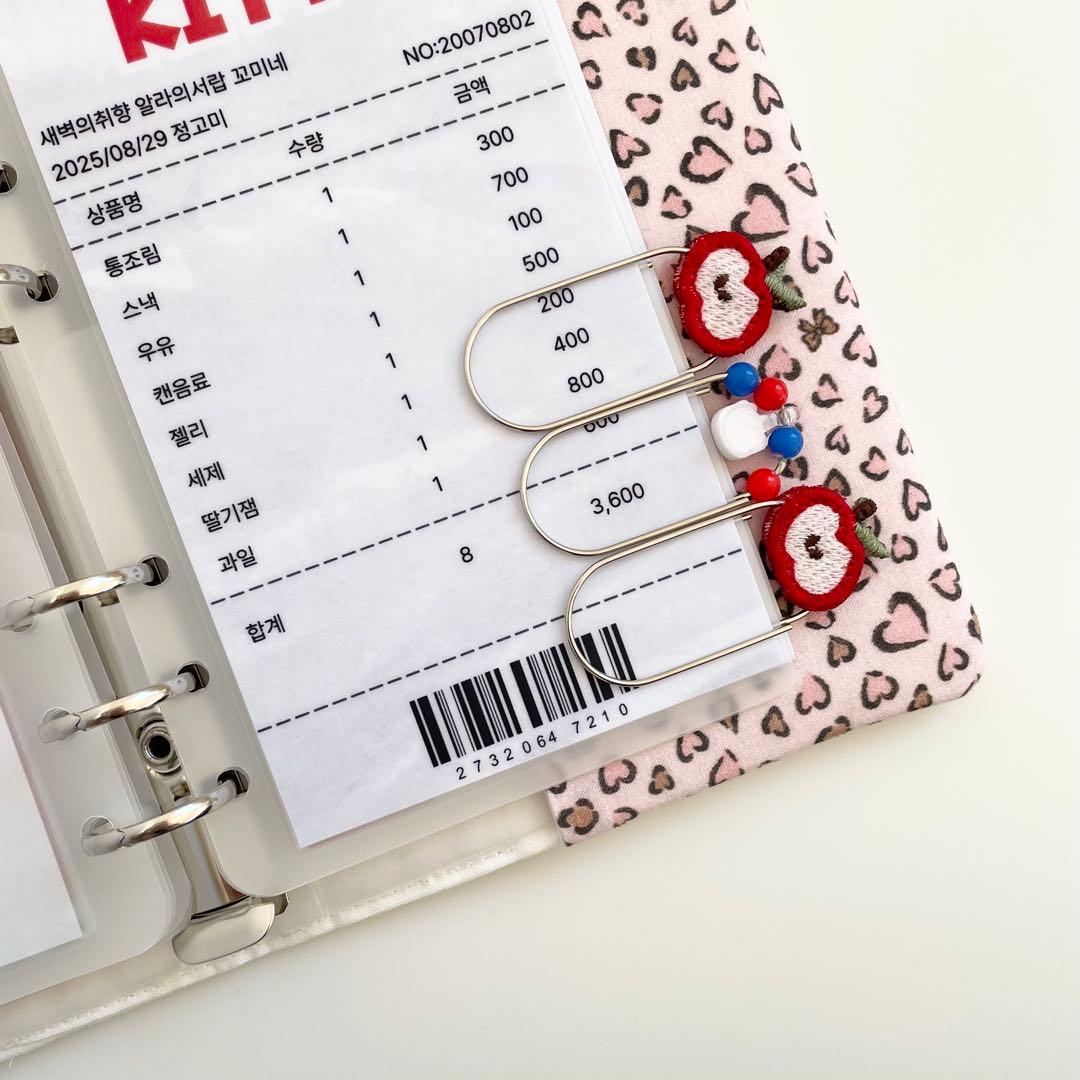 本日のみの出品　韓国　バインダー　貯金　カバー　猫　りんご　リフィル　2