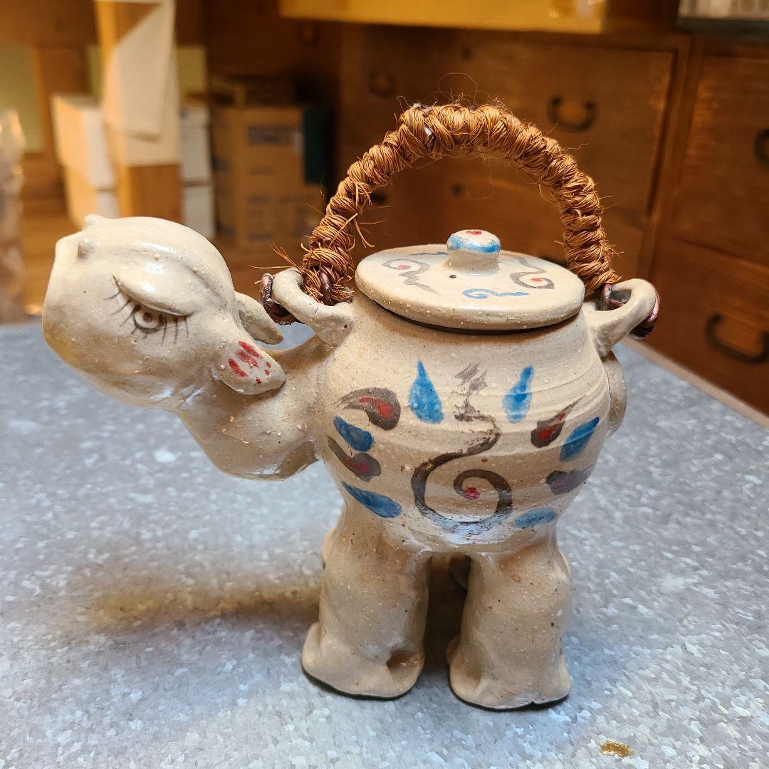 ラクダ　ラクダポット　ラクダ急須　陶器　作家もの　オブジェ