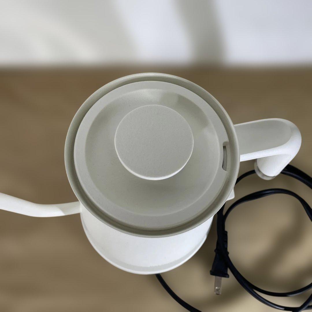 極美品　BALMUDA バルミューダ　電気ケトル ホワイト