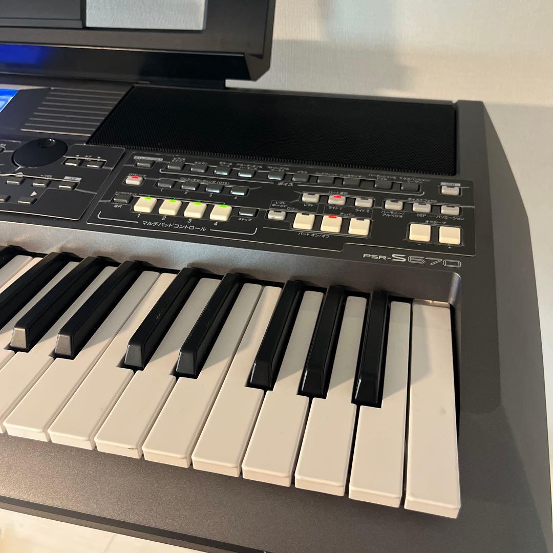 【値下げしました】YAMAHA PSR-S670 キーボード　電子ピアノ