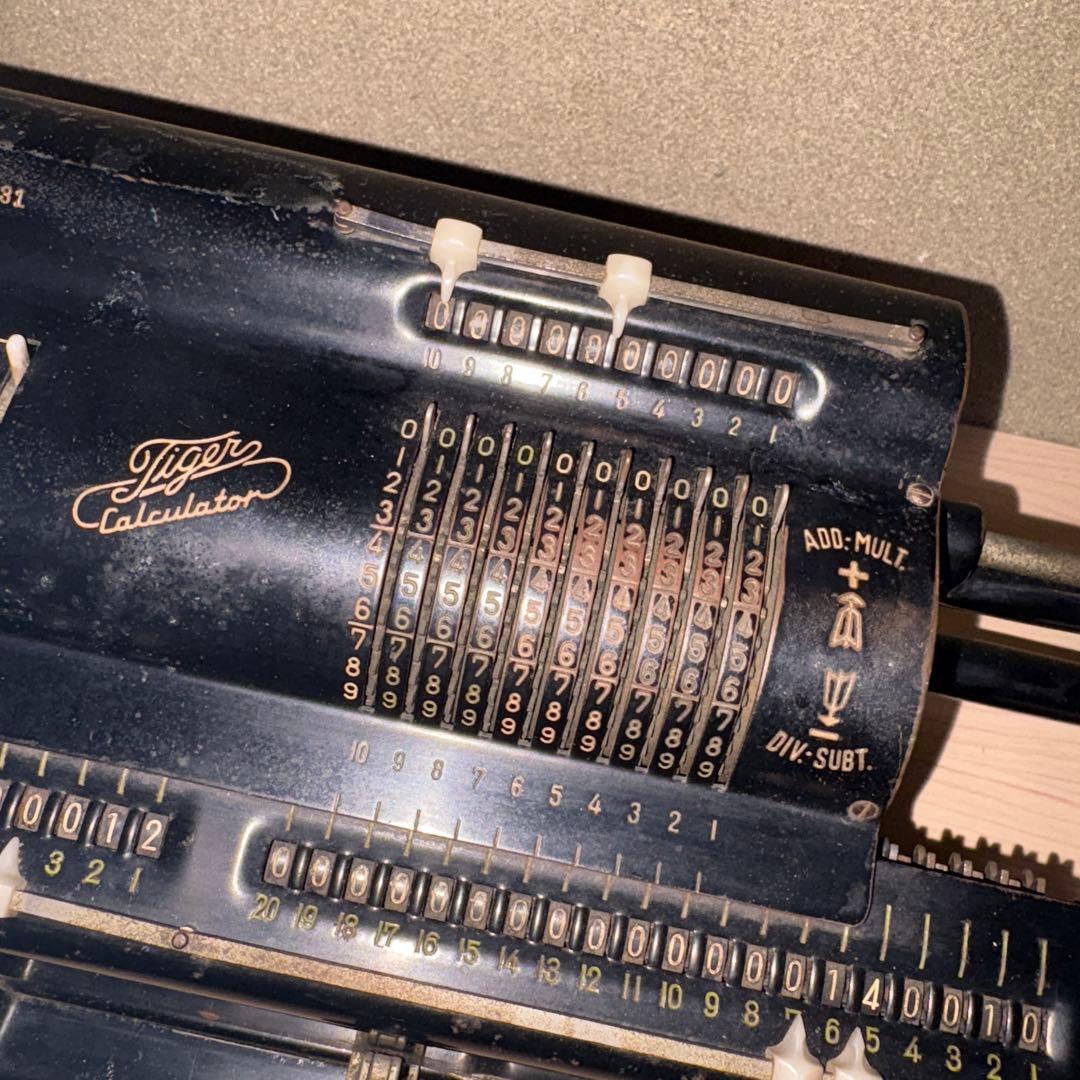 レトロ希少昭和２０年代タイガー計算機