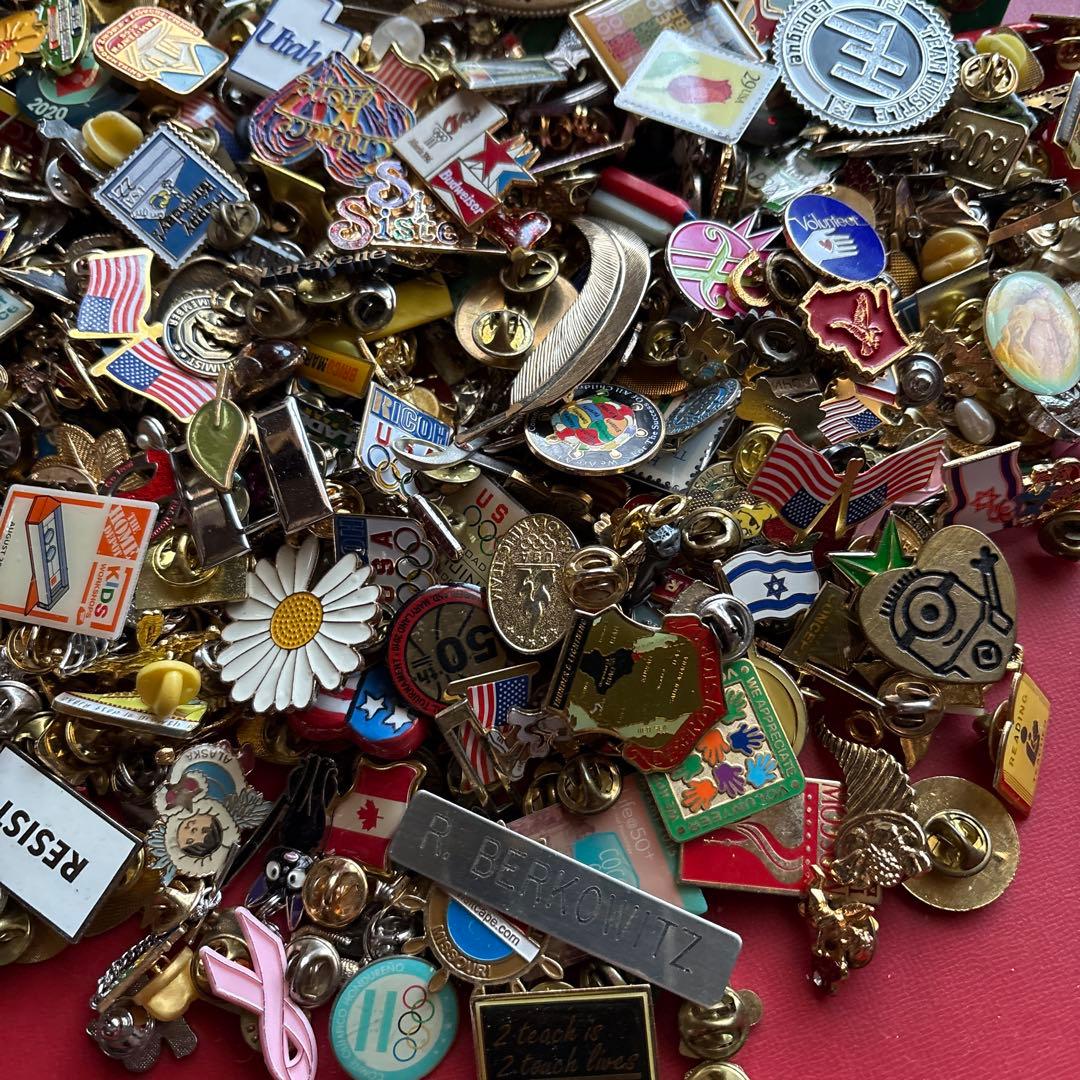 ピンバッジ／ピンズ／450個OVER／VINTAGE