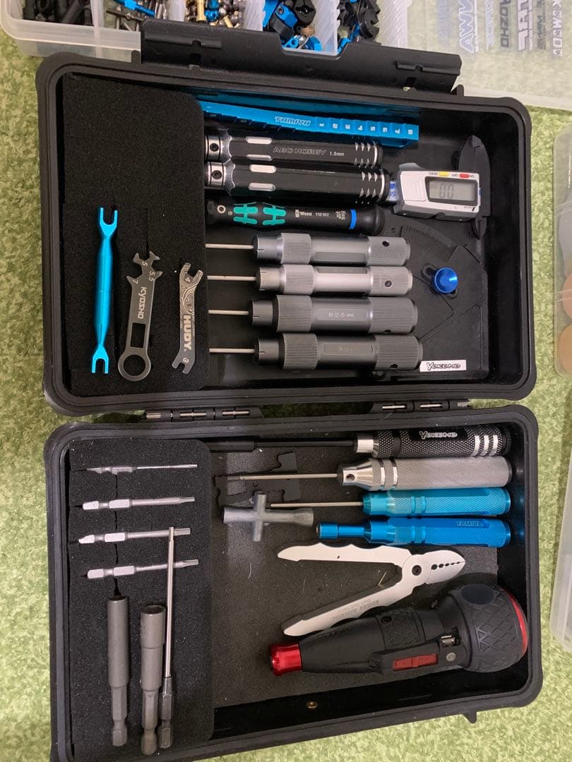 RC用工具、ケース、電動ドライバーとピッド付き
