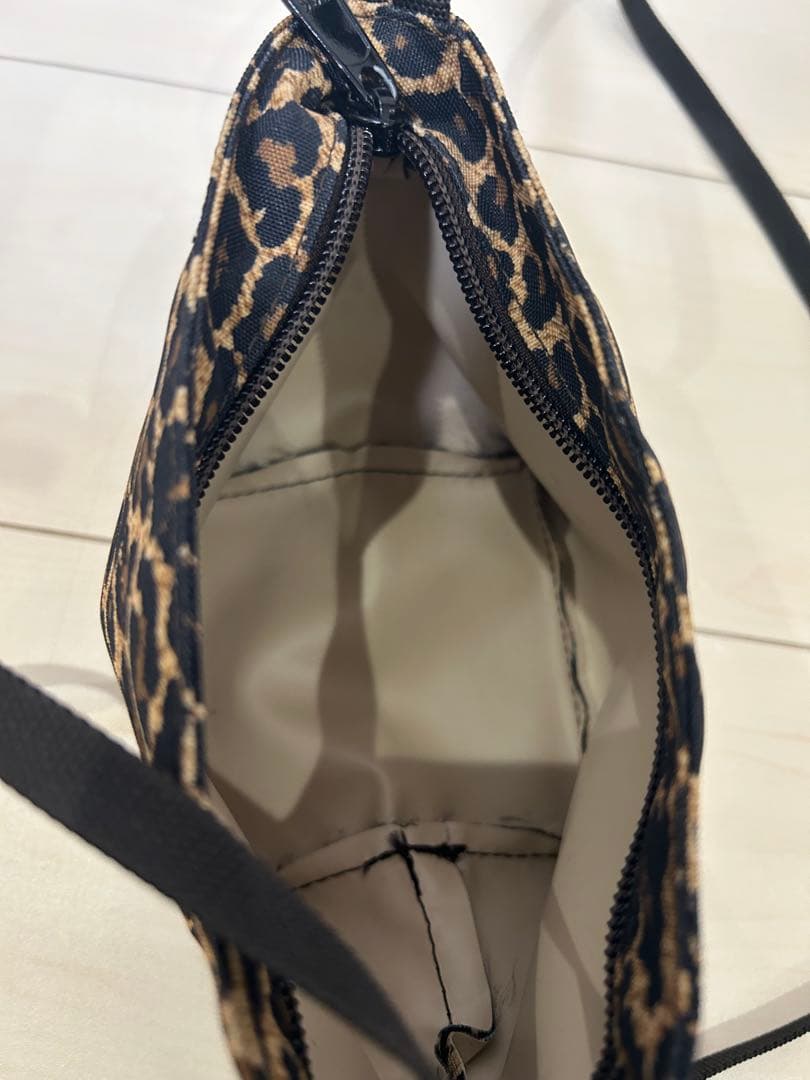 美品 エルベシャプリエ パンサーブラン ショルダーバッグ XS 船型