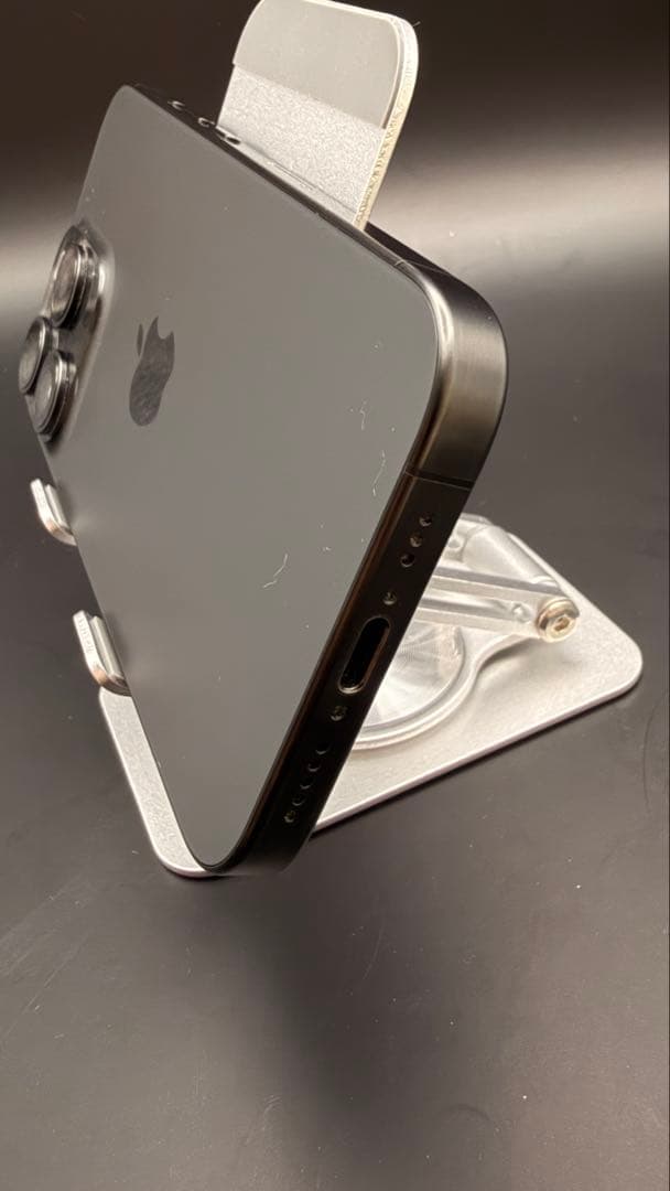 iPhone15 Pro 512GB SIMフリー ブラックチタニウム 美品