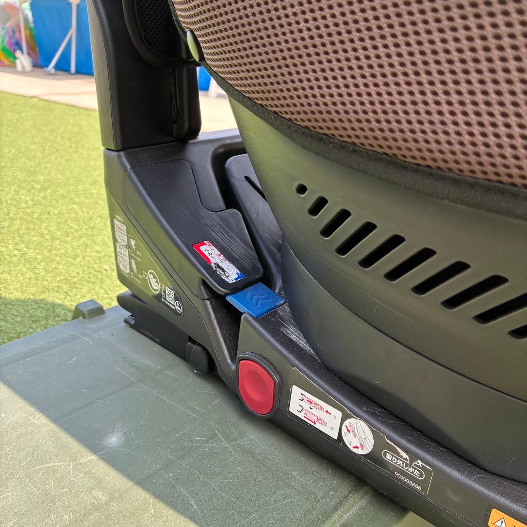 Aprica クルリラ ISOFIX チャイルドシート ブラウン