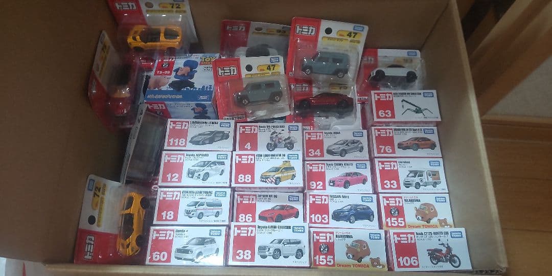 トミカ　新品88台