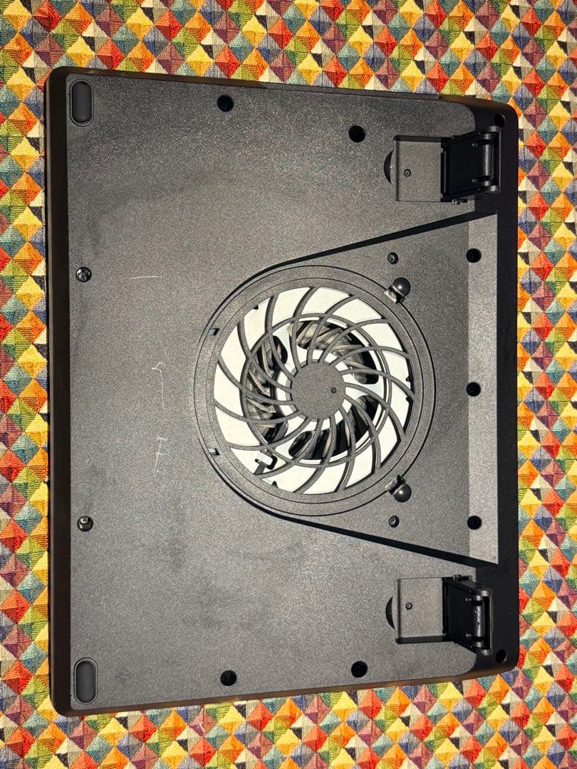 LLANO PC用クーラー LEDライト付き 15インチ以上