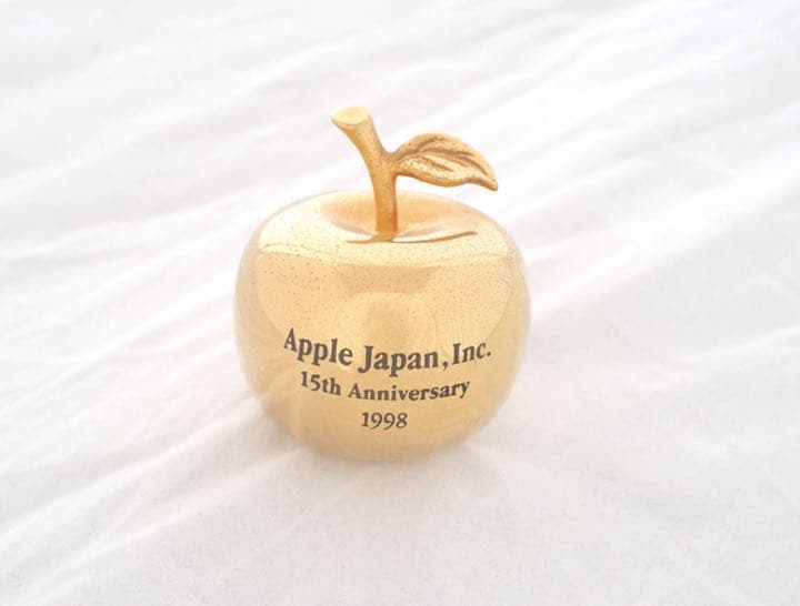 Apple Japan15周年記念ペーパーウェイト 珍品