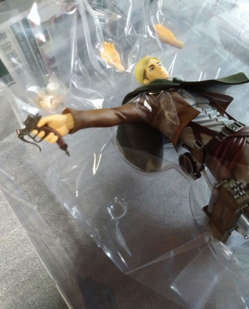 進撃の巨人　BRAVE-ACT 1/8 エルヴィン・スミス 千値練　貴重