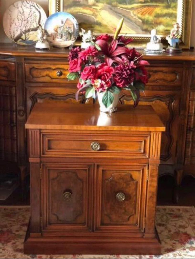 ドレクセル サイドテーブル　チェスト　ランプテーブル　定価40万