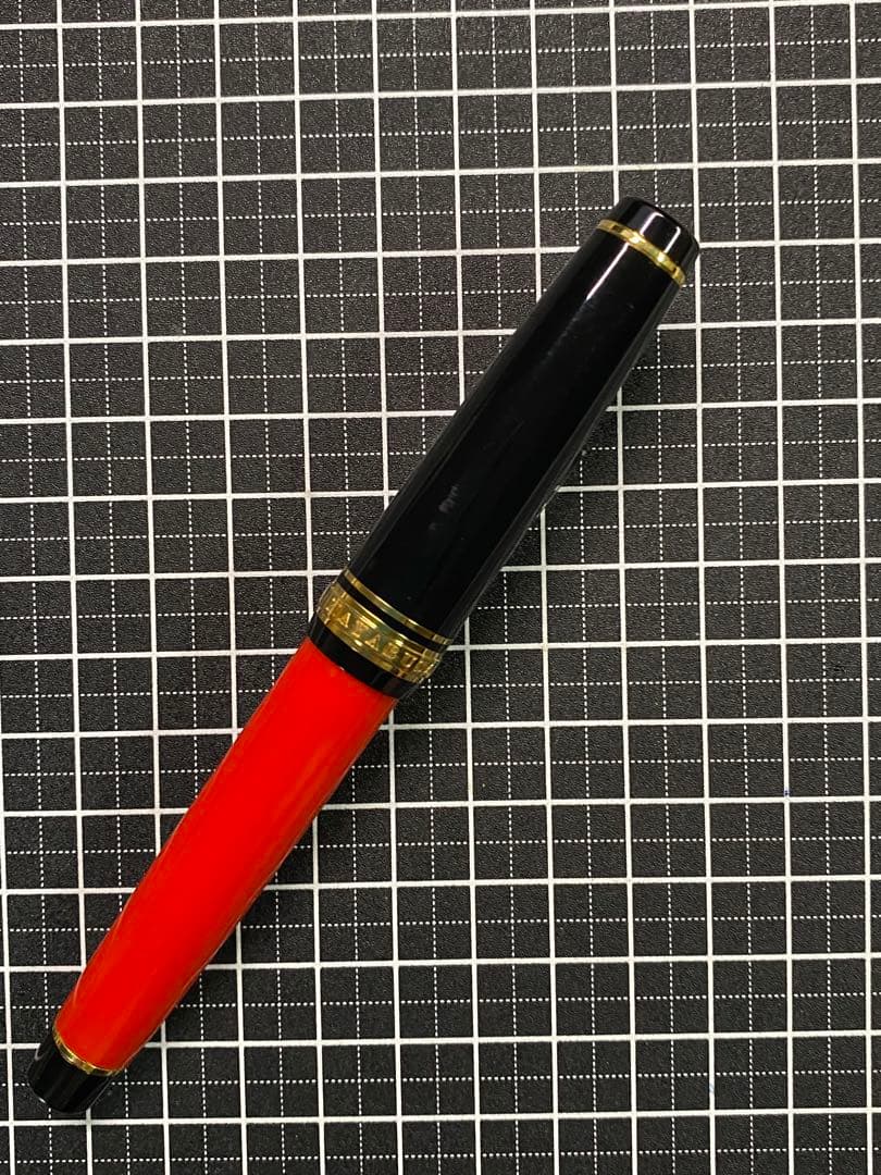 SUZUKI HAYABUSA 万年筆　字幅M