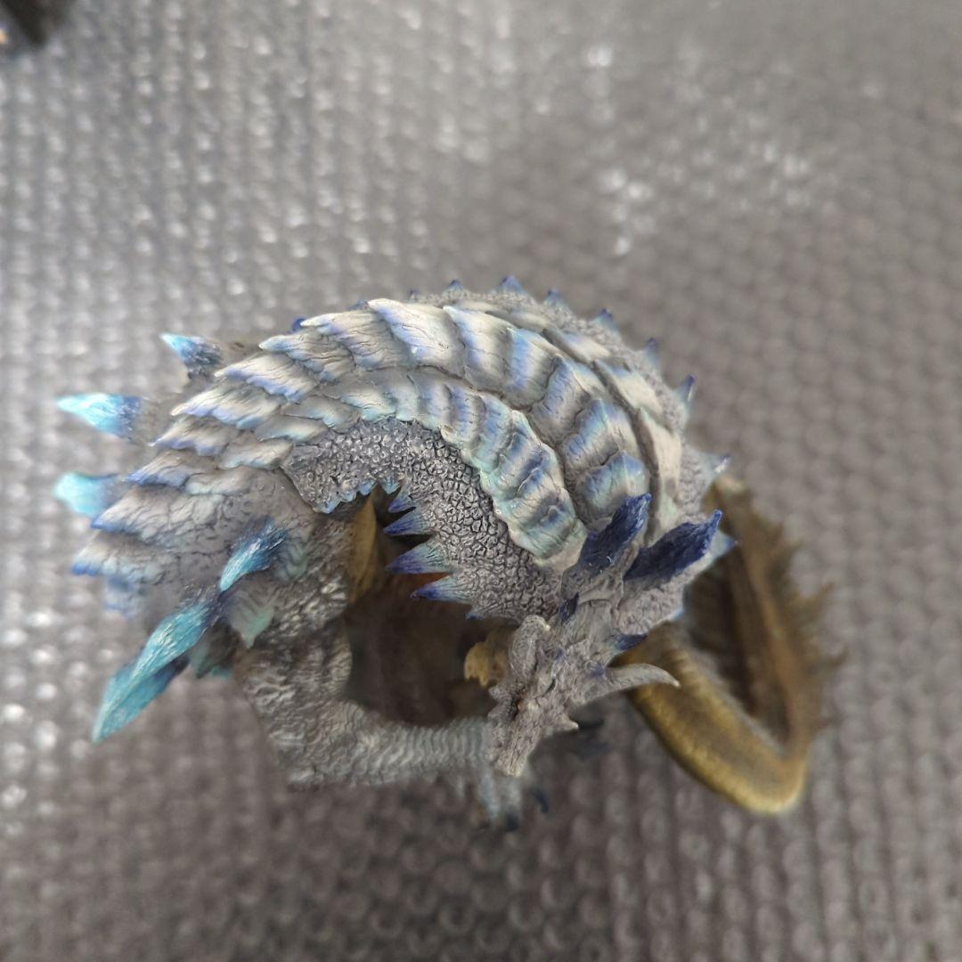 【希少】白海竜 ラギアクルス 亜種　クリエイターズモデル モンハン フィギュア