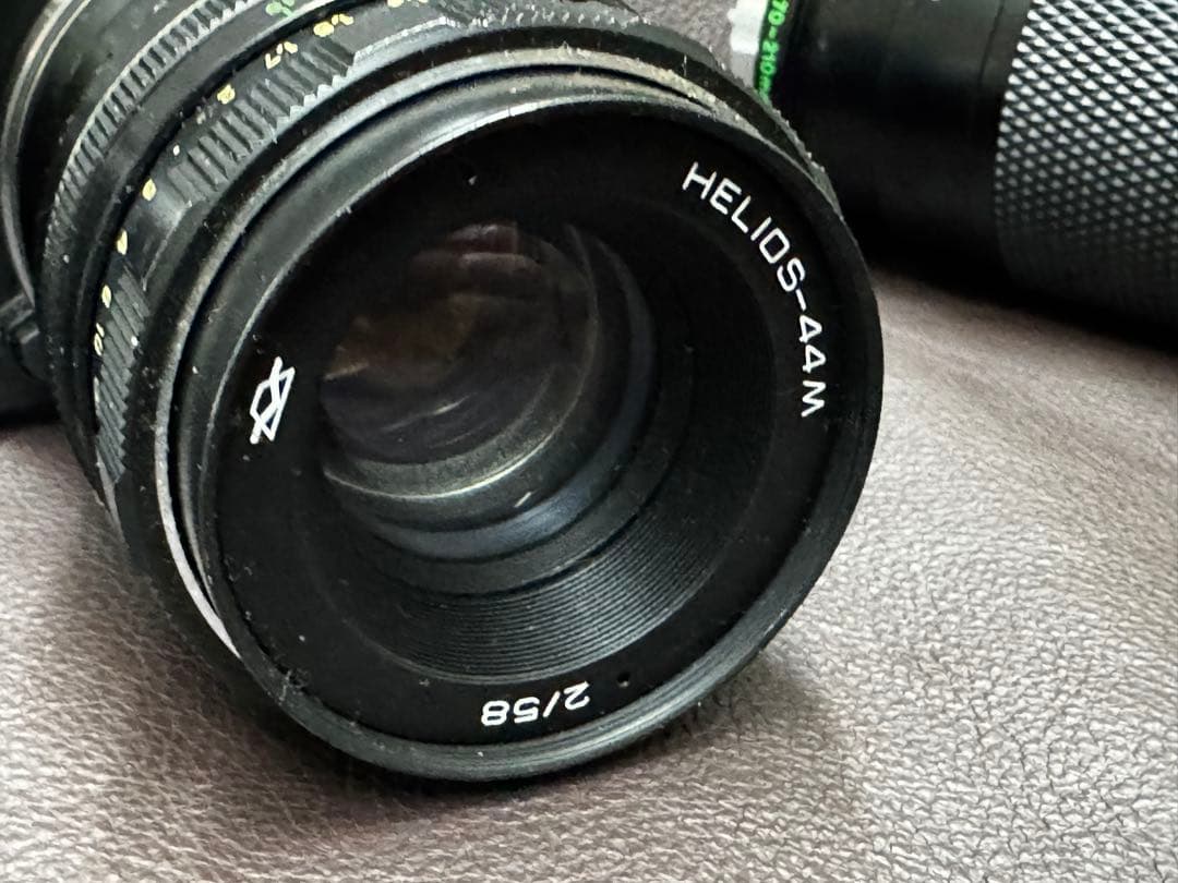Sony NEX-5 レンズ2本ぐるぐるボケHELIOS44M、70-210mm