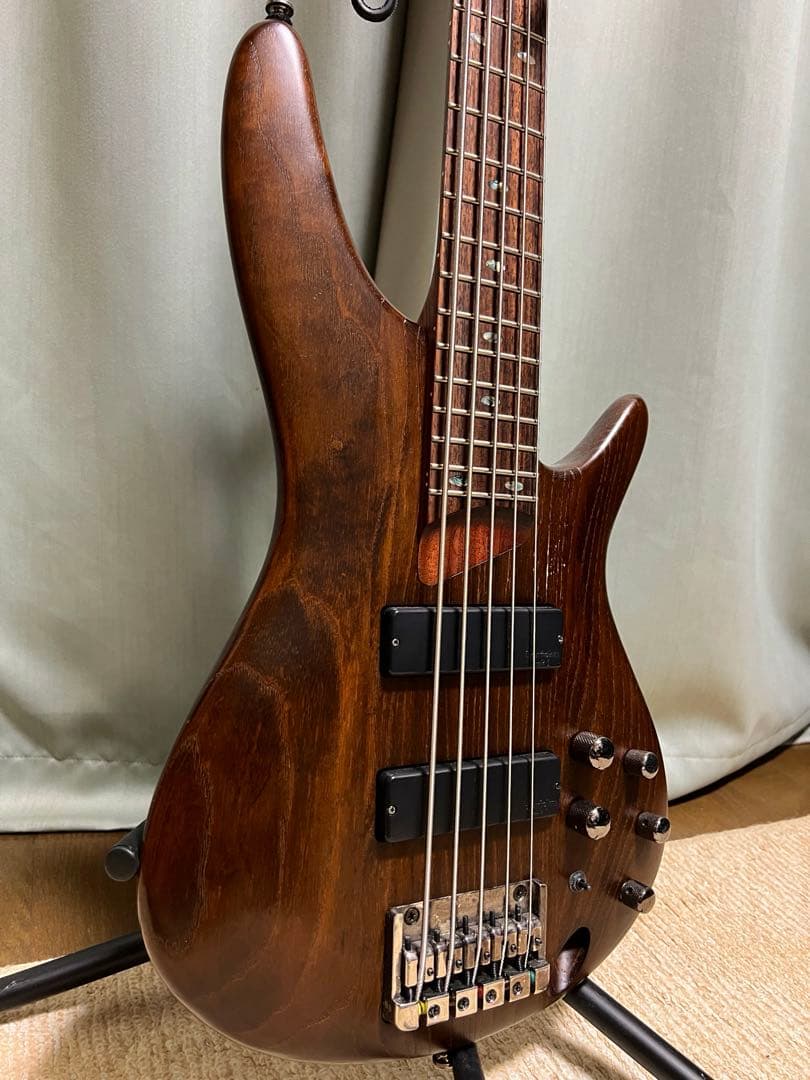 【美品】 Ibanez SR505 5弦ベース ケース付き