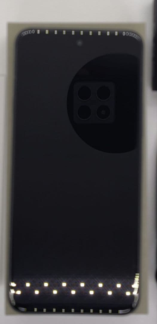 【ほぼ新品】arrows Alpha　FCNT　アローズ　アルファ