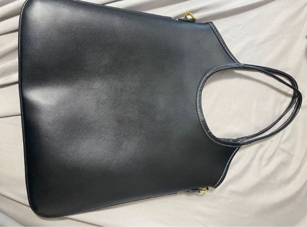 miu miu ブラック ショルダーバッグ アイビーレザーバッグ