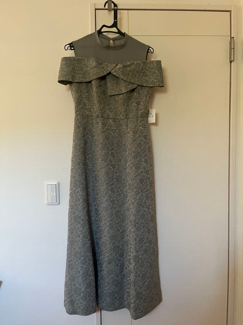 今期新品　Rire Fete フリルショルダーカットオールインワン　ワンピース