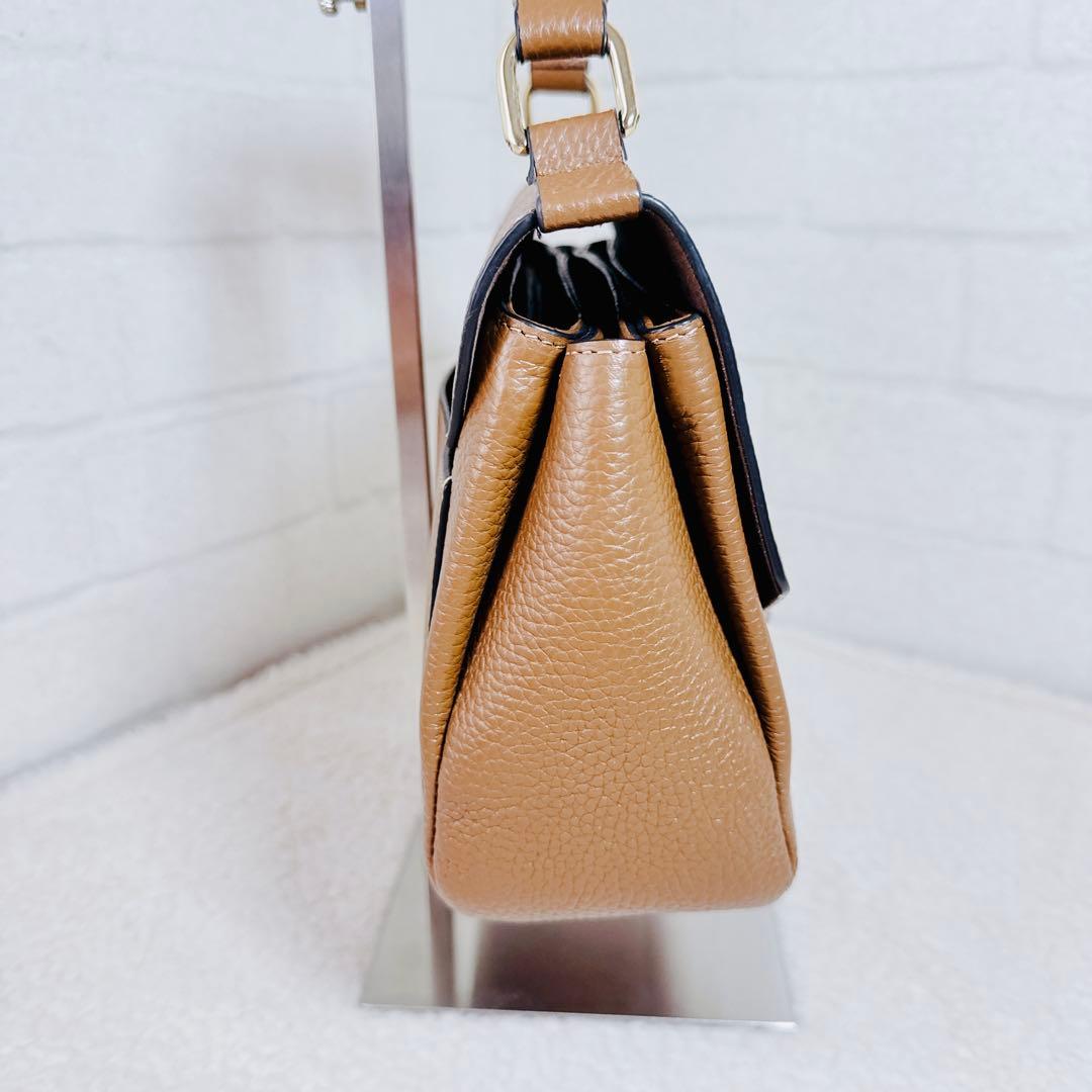 FURLA ダフネ トップハンドル ショルダー アーチロゴ 2way キャメル