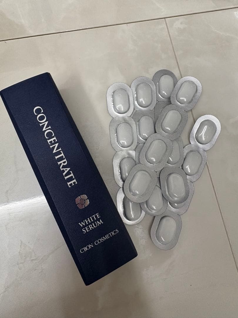 シーボン　酵素20ピースとコンセントレートホワイトセラム