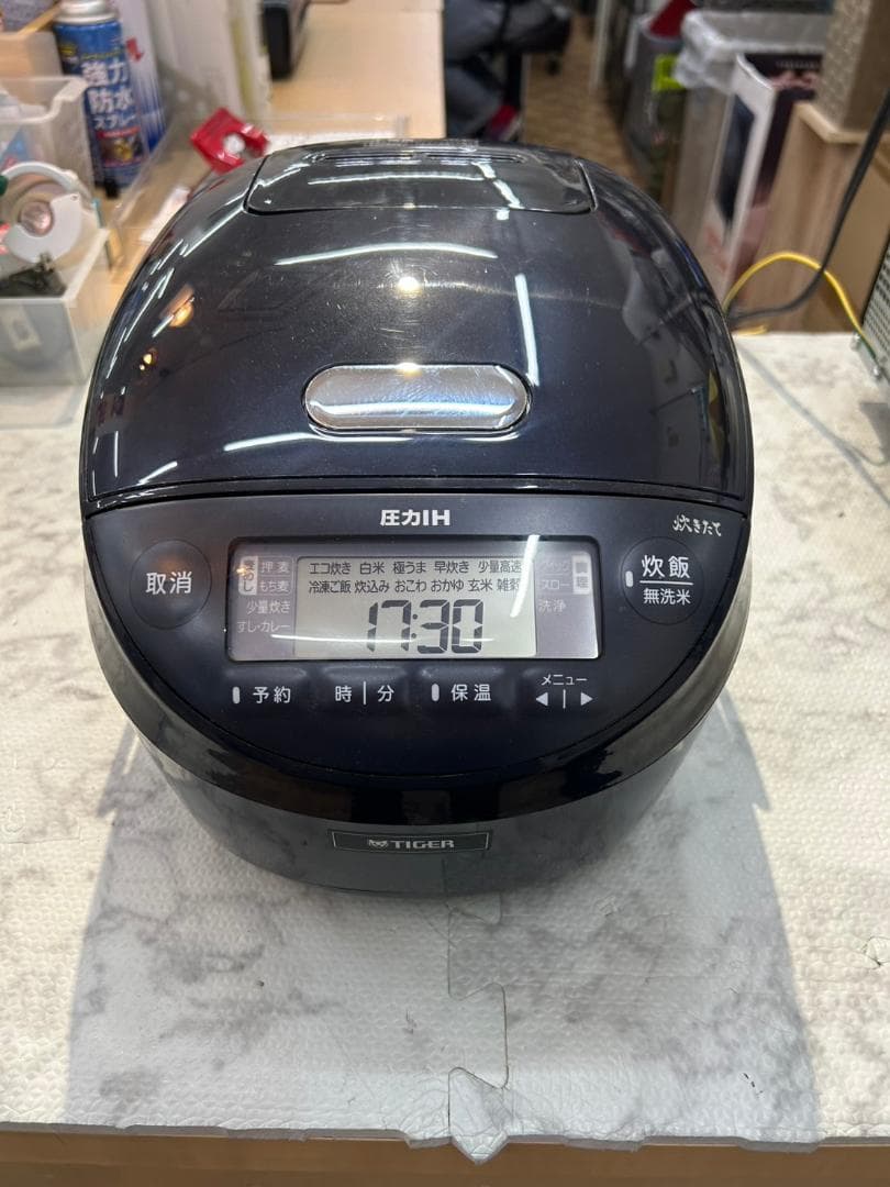 炊飯器 タイガー JPK-BK10 2022年 5.5合