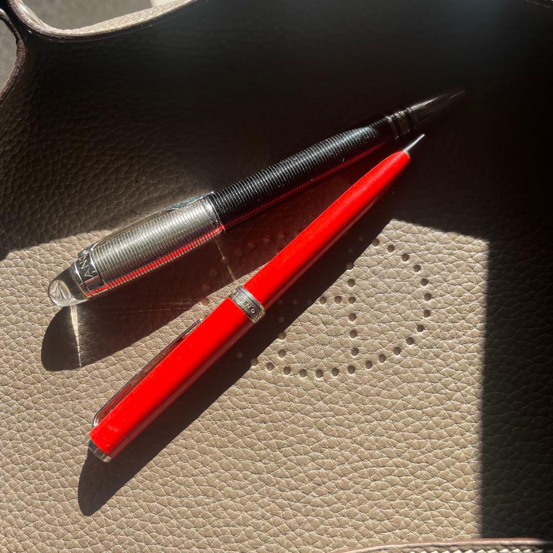 モンブラン2本セット赤と黒のボールペン