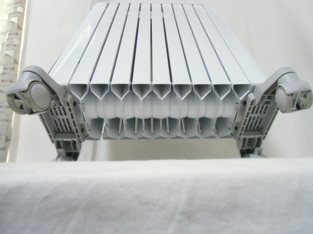 DeLonghi ベルカルド オイルヒーター RHJ75V0915-GY