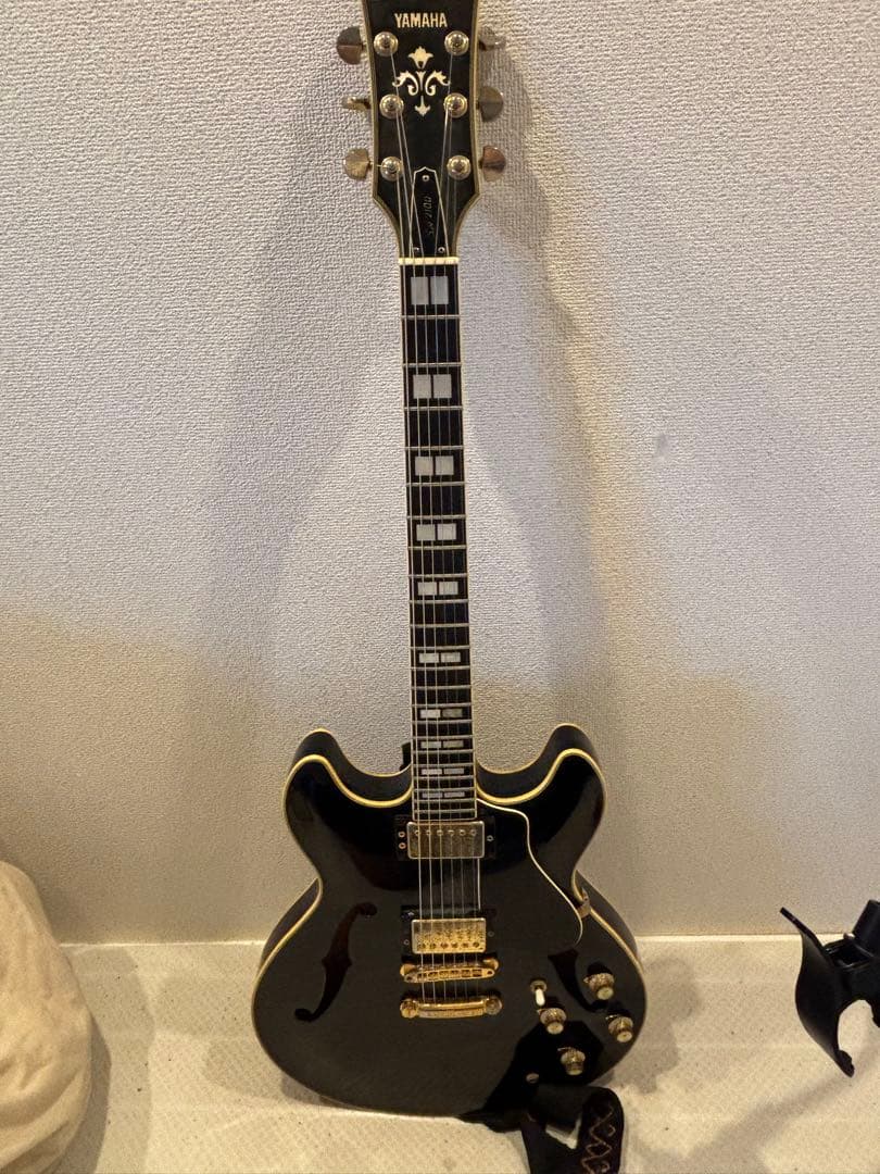 gattikun YAMAHA SA2100 セミアコ