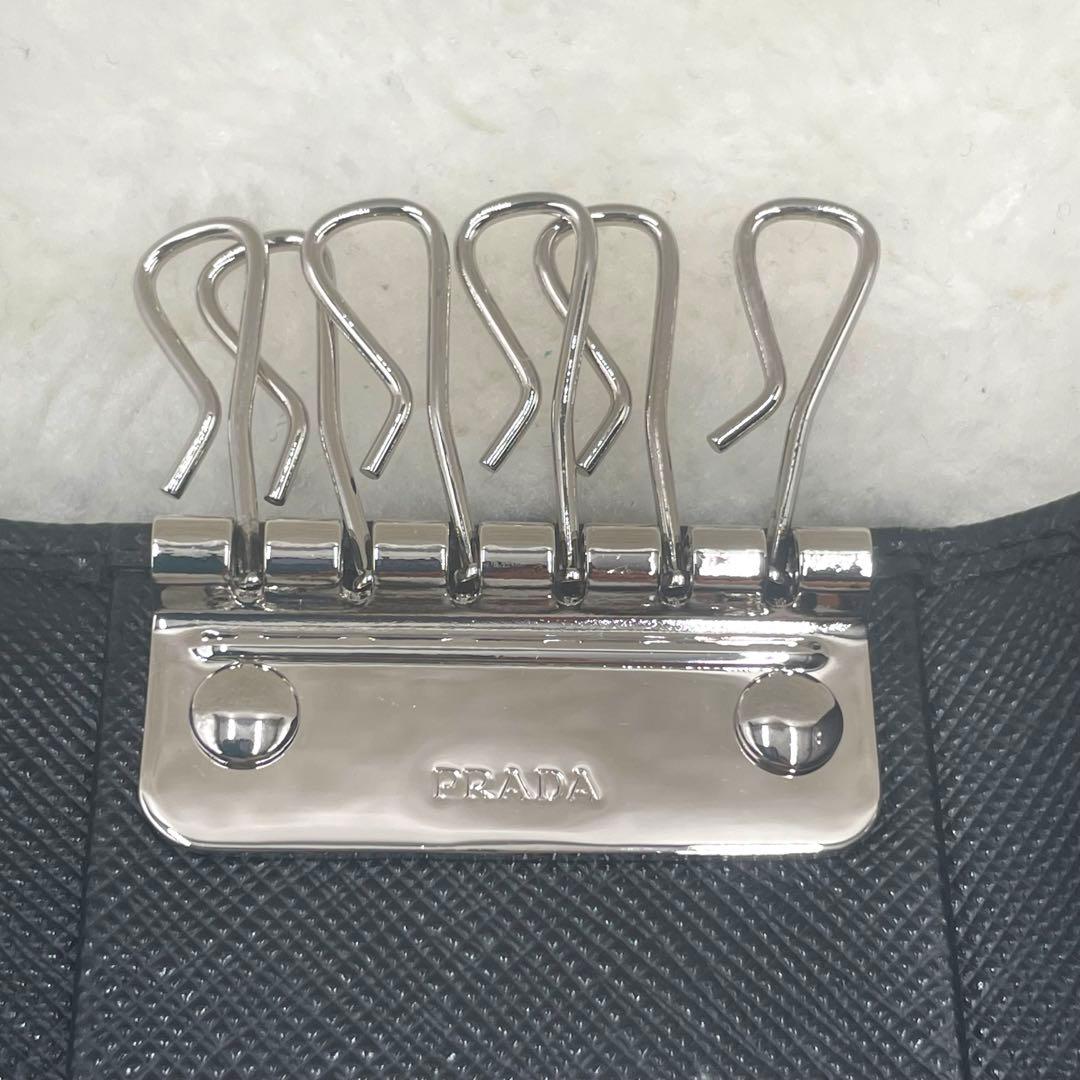 未使用品 PRADA 6連 キーケース 三角ロゴ サフィアーノ 黒 付属品完備