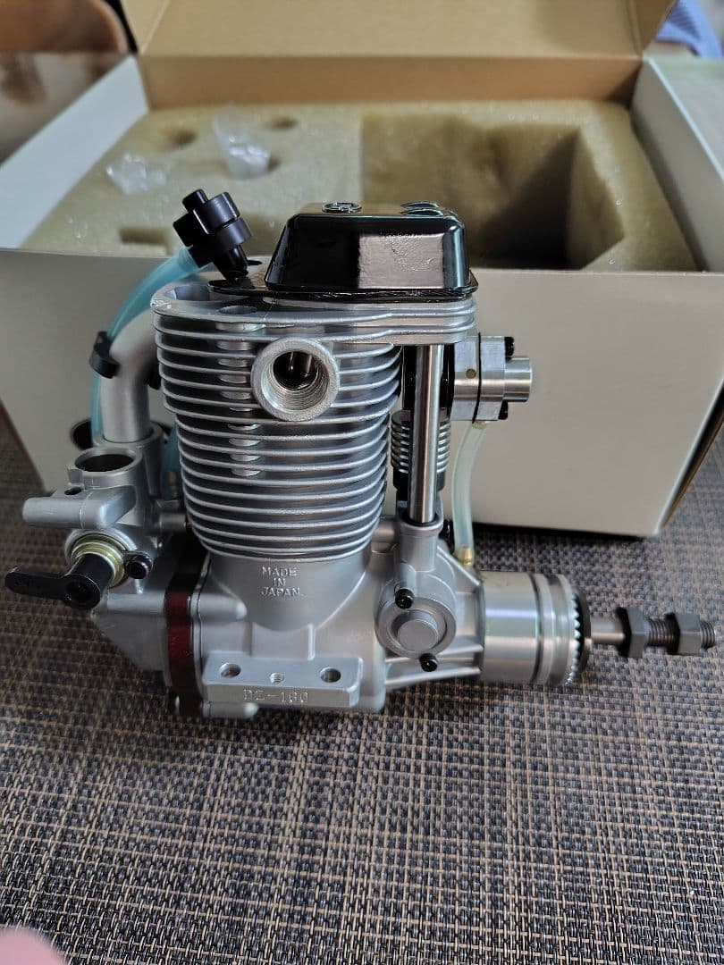 【新品未使用】YS製DZ 160　ラジコン飛行機用エンジン
