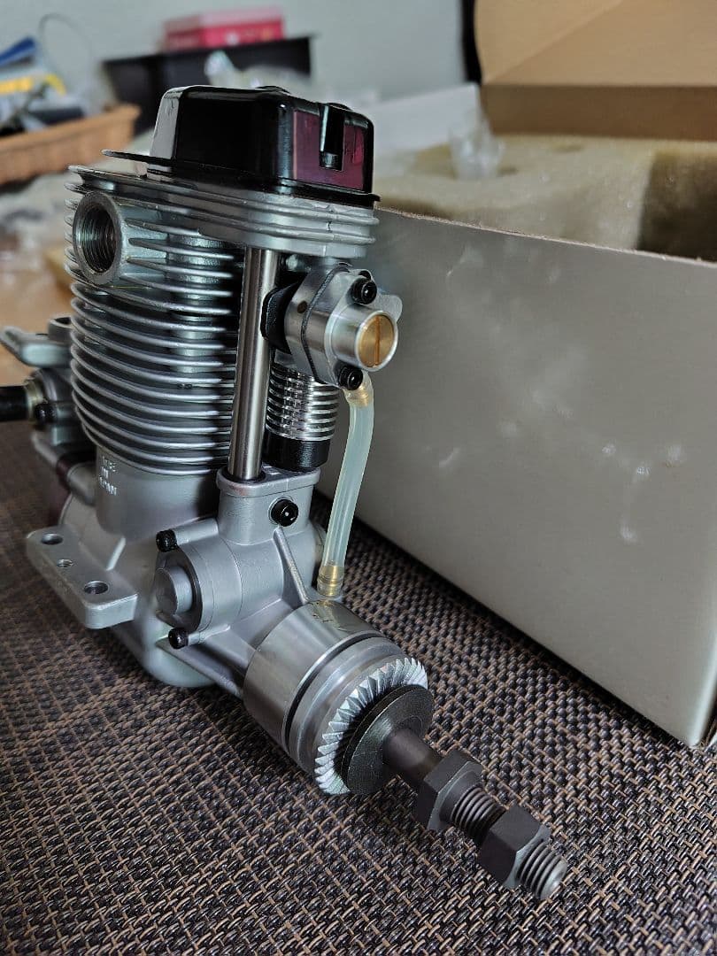 【新品未使用】YS製DZ 160　ラジコン飛行機用エンジン