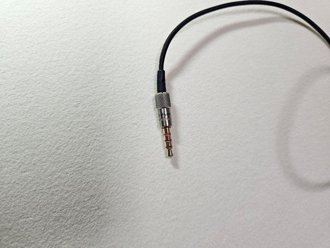 イヤホン Atomic Floyd SuperDarts Titanium