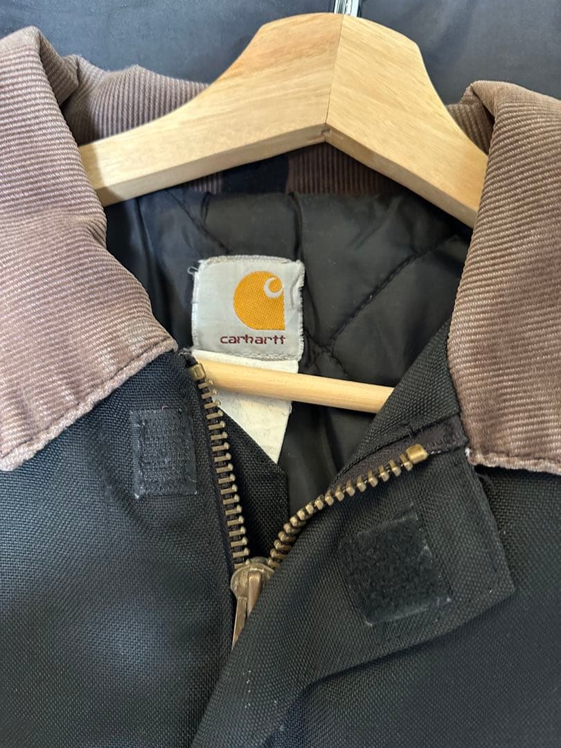 Carhartt ブラックジャケット コーデュロイ襟