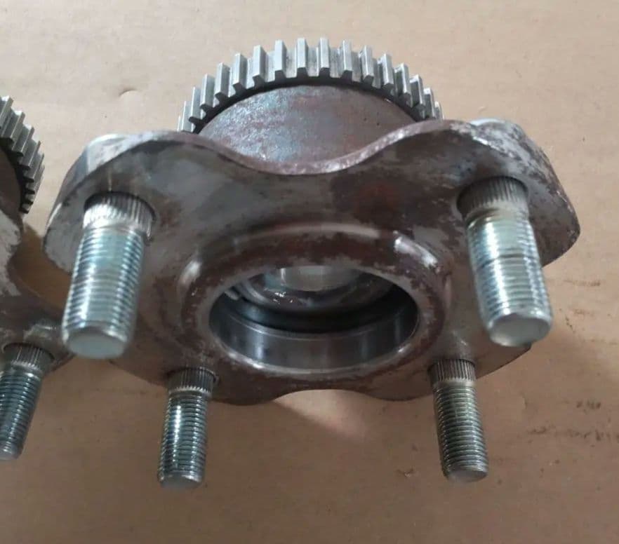 専用　keiワークス　リヤ　ハブベアリング　2個　スズキ純正品　約1000キロ位