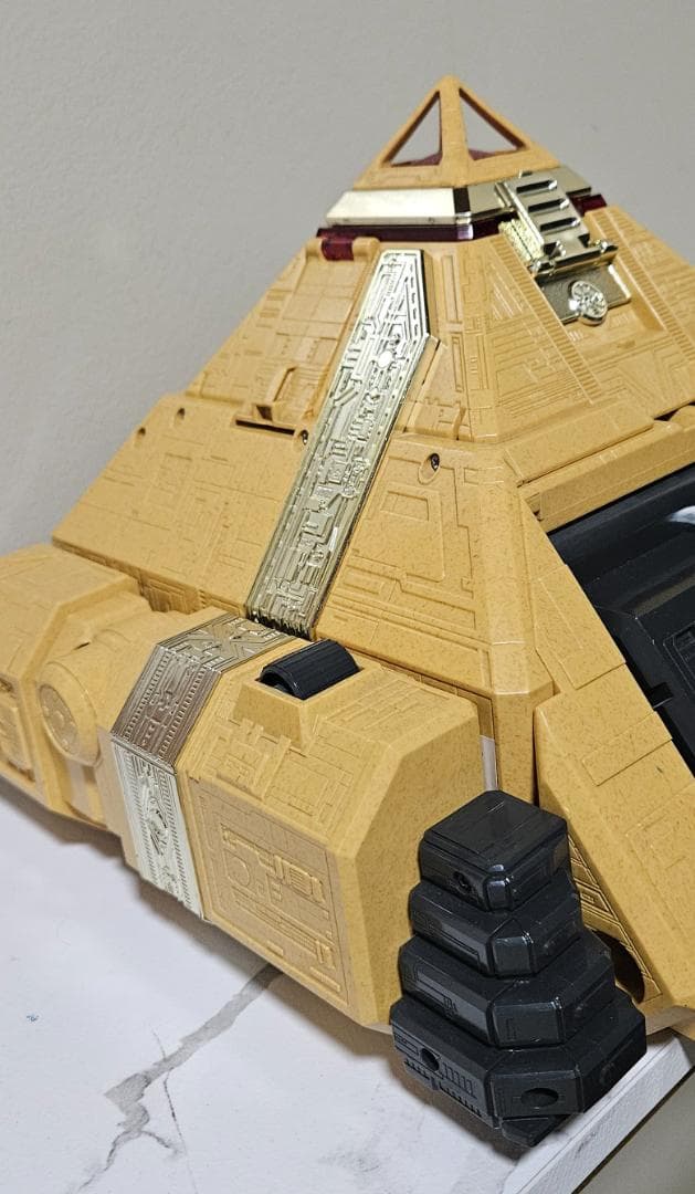 DX超巨大キングピラミッダー