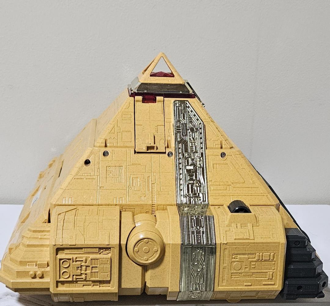 DX超巨大キングピラミッダー