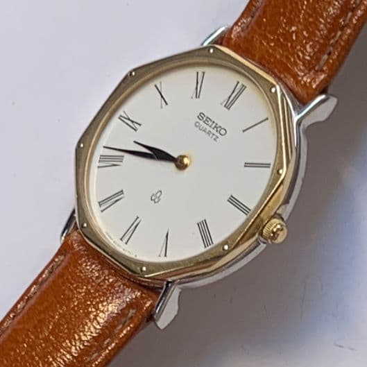 極薄美品スイスセイコークォーツメンズ　★極希少スイスセイコーレザーベルト交換済み