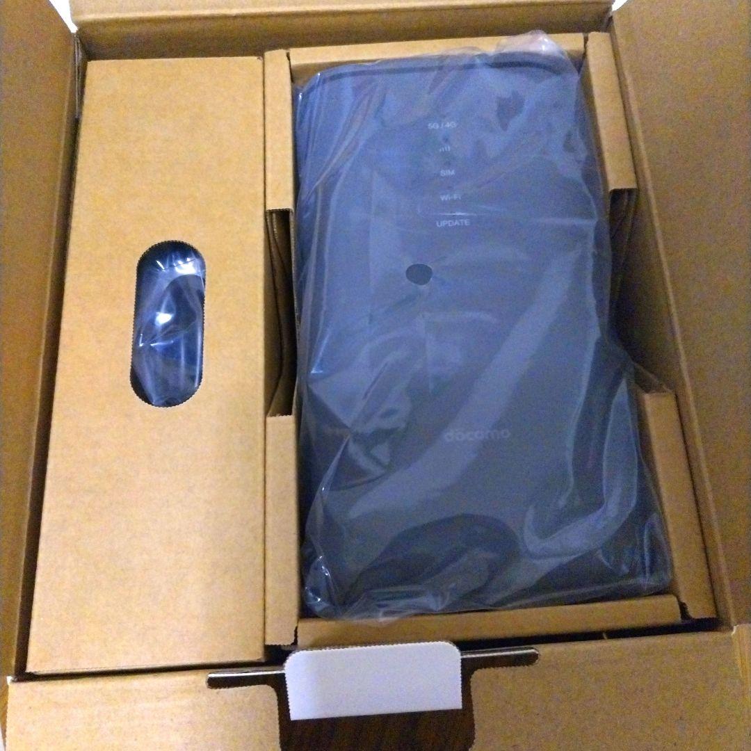 【新品】docomo  5G HR02 本体【未使用】