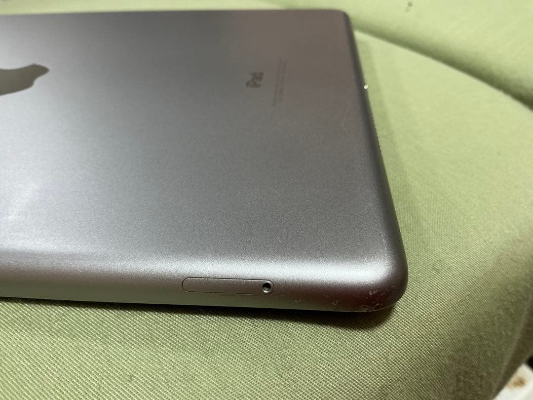 iPad 第6世代 Wi-Fi + Cellularモデル 128GB