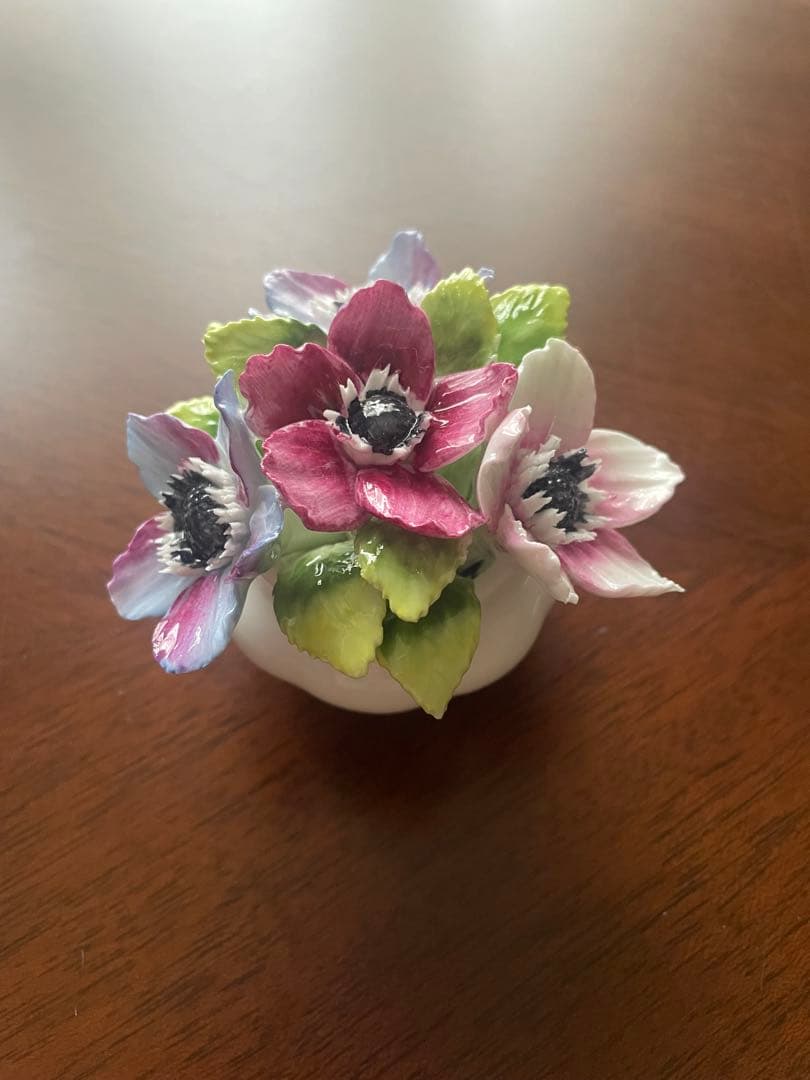 ロイヤルアルバート　フラワー・オブ・ザ・マンスシリーズ　アネモネ　陶器製花　陶花