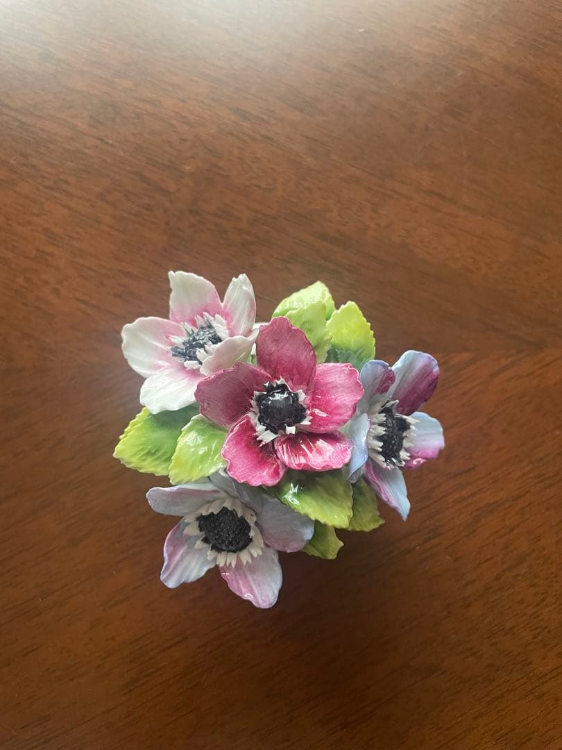 ロイヤルアルバート　フラワー・オブ・ザ・マンスシリーズ　アネモネ　陶器製花　陶花