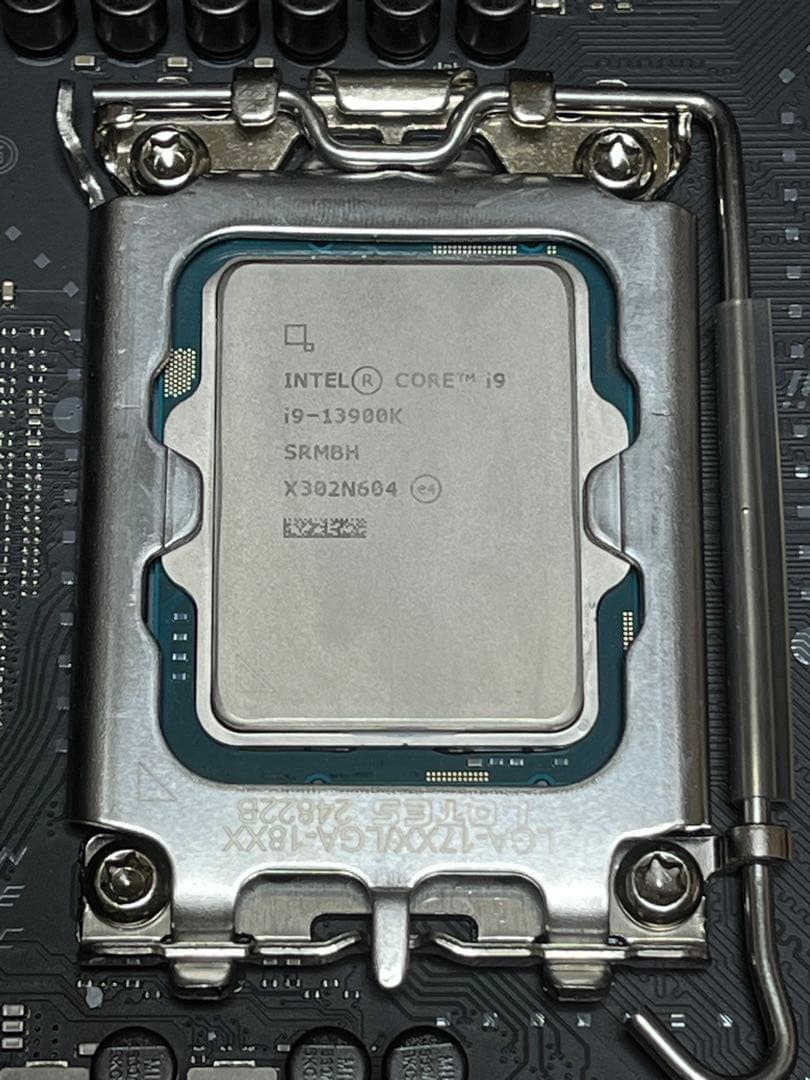 マザーボード intel i9 13900k ROG STRIX Z790-F
