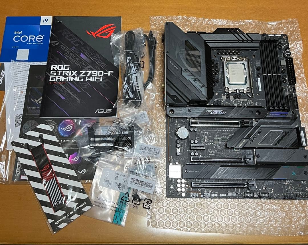 マザーボード intel i9 13900k ROG STRIX Z790-F