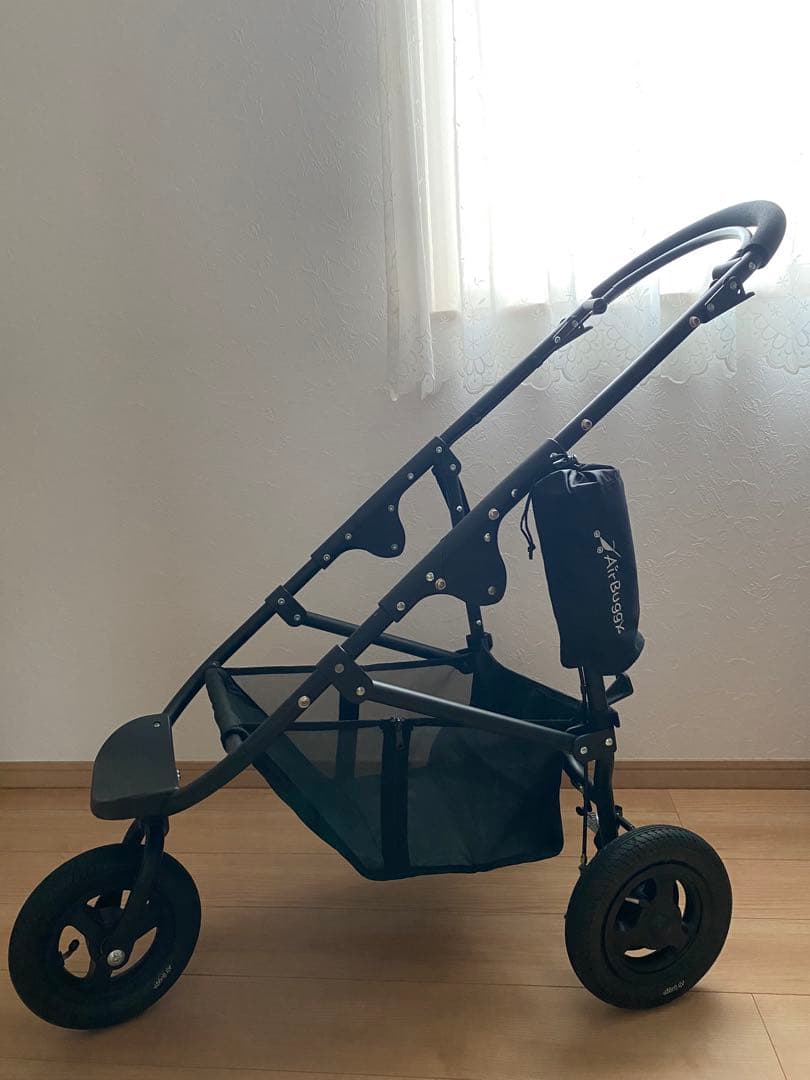 【極美品】エアバギー AIRBUGGY フレームのみ ブラック 黒 ペットカート