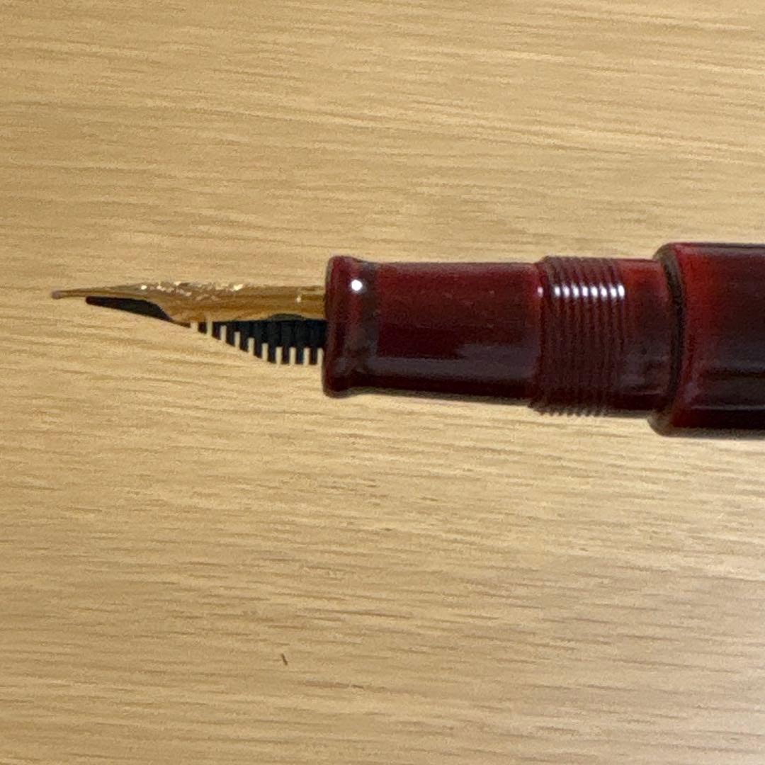 中屋万年筆　ピッコロ赤溜　中字(M)