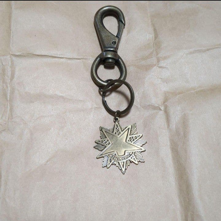 優里　キーホルダー　優里　ベテルギウス　キーホルダー　優里　グッズ