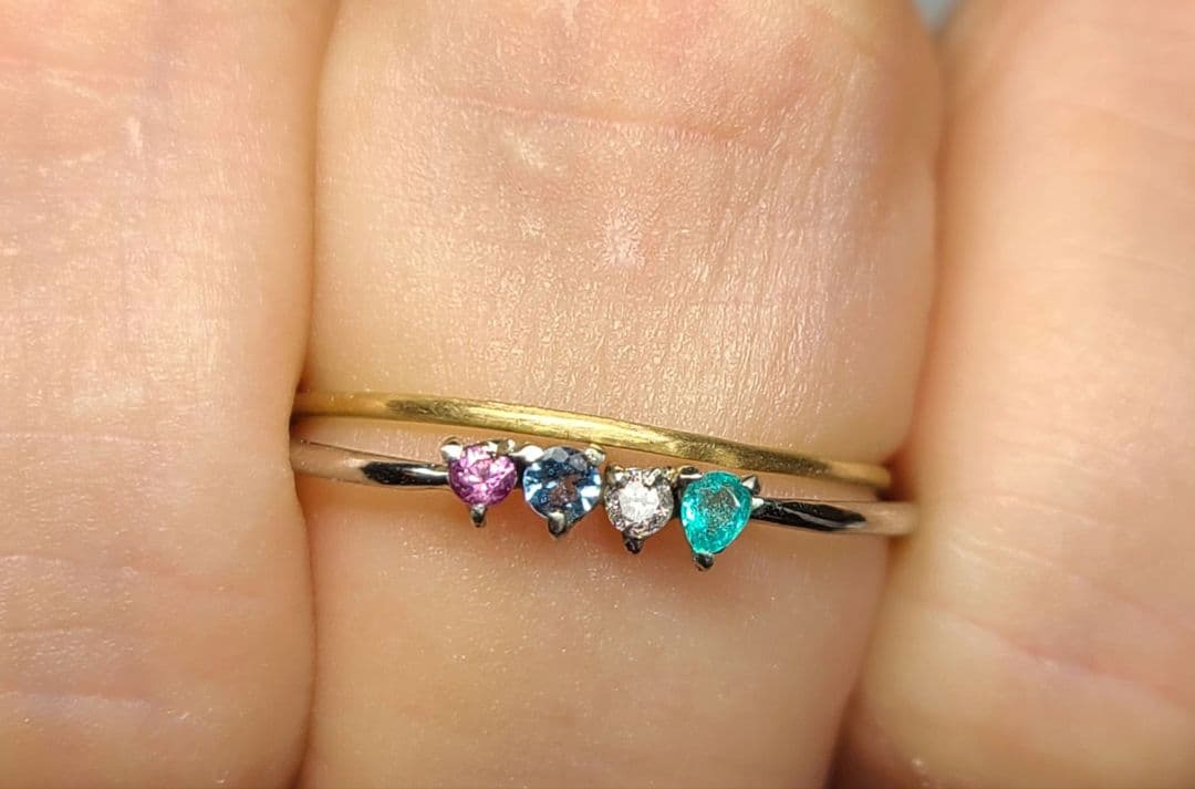 1本でも重ねづけにも可愛いです!!★18金プレーンリング、マット加工★