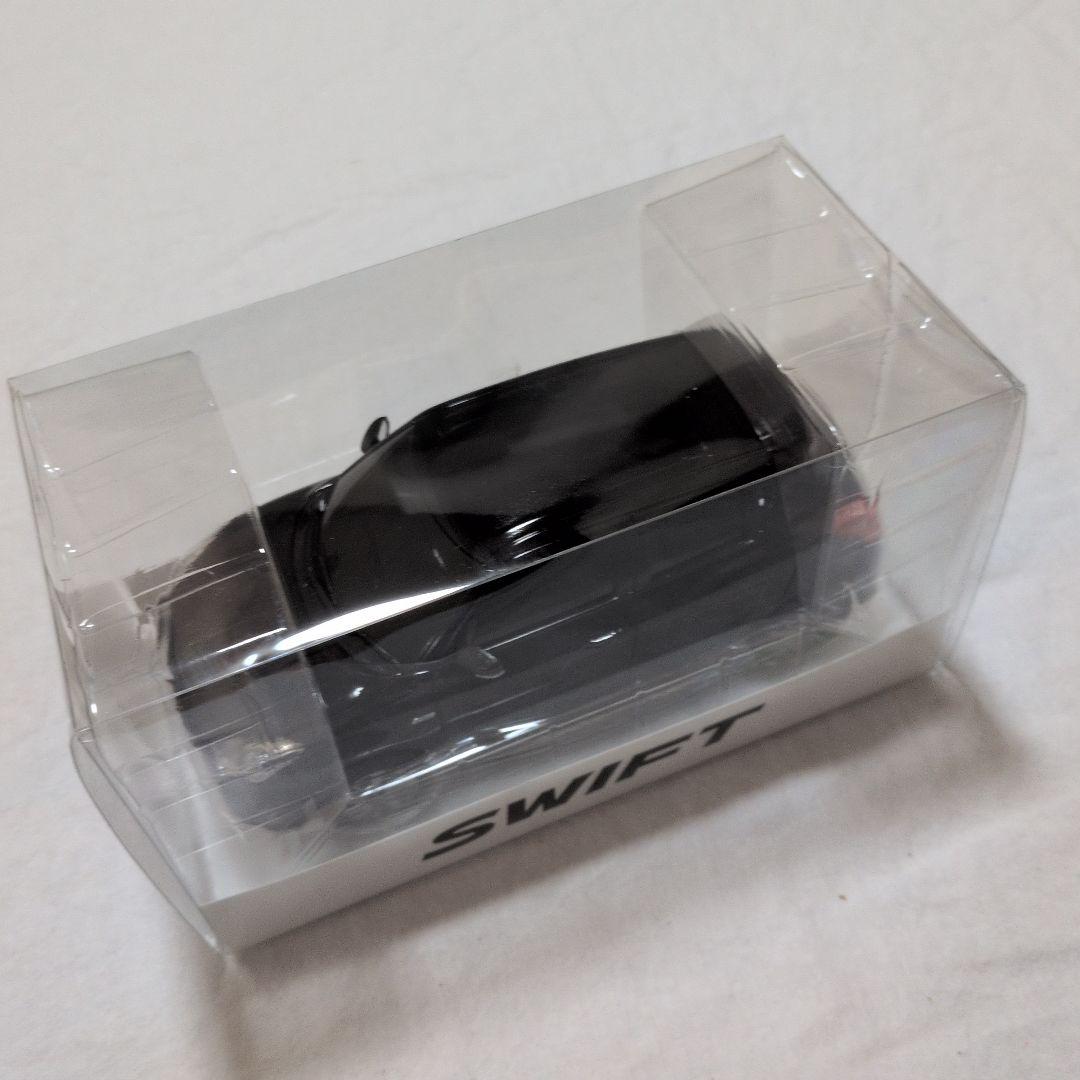 スズキ スイフト RS 1/18 カラーサンプル