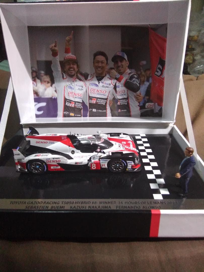 スパーク　トヨタTS050　ルマン初優勝記念モデル